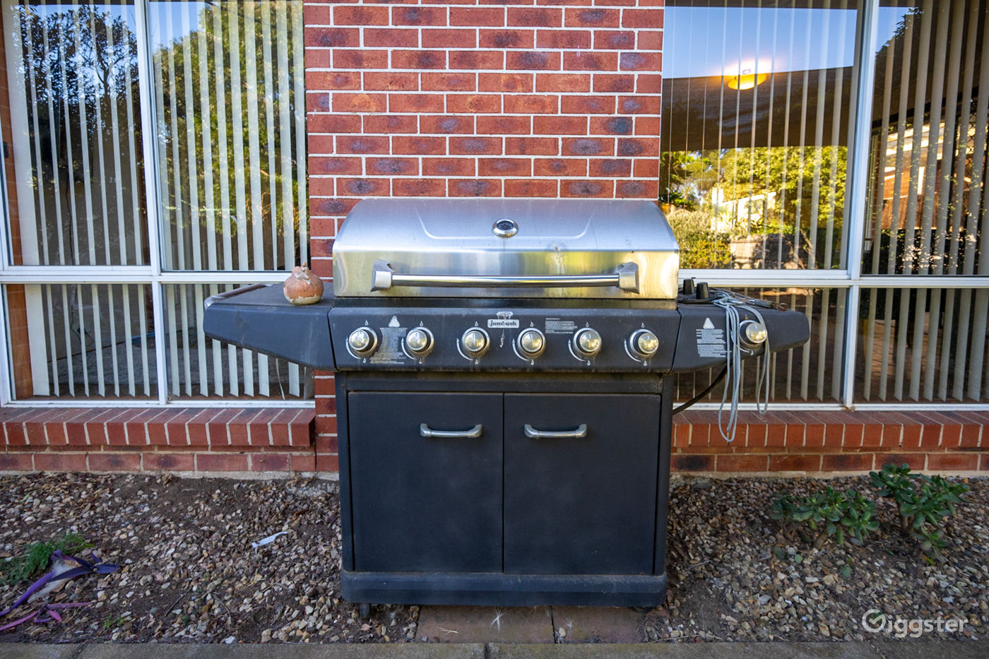 Hoppers Crossing 4BR house, gardens, fireplace... Rent this location