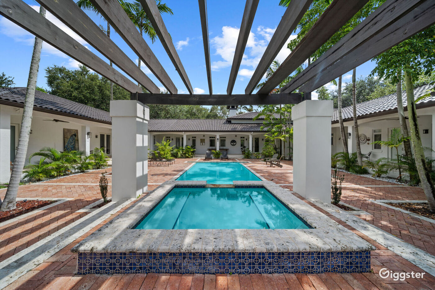 Exclusive Swimming Pool only Rental in a Luxurious House in Pinecrest