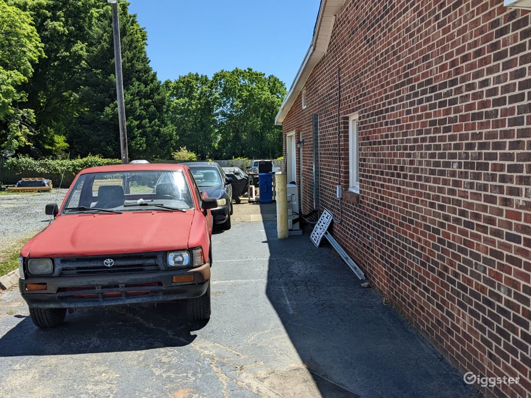 Versatile Parking &amp; Back Lot in Mint Hill  Photo 4