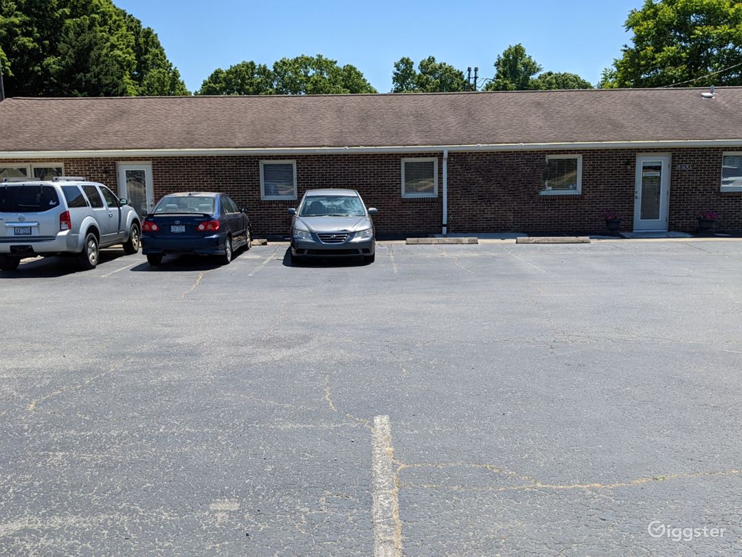 Versatile Parking & Back Lot in Mint Hill 