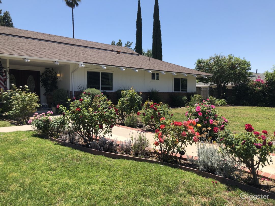 Beautiful Spacious mid century modern Ranch  Photo 2