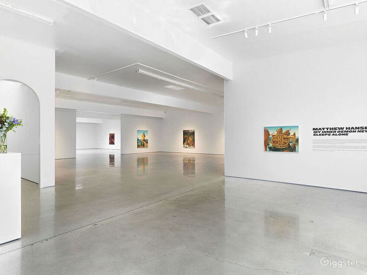 Hollywood Commercial Art Gallery Rent this location on Giggster