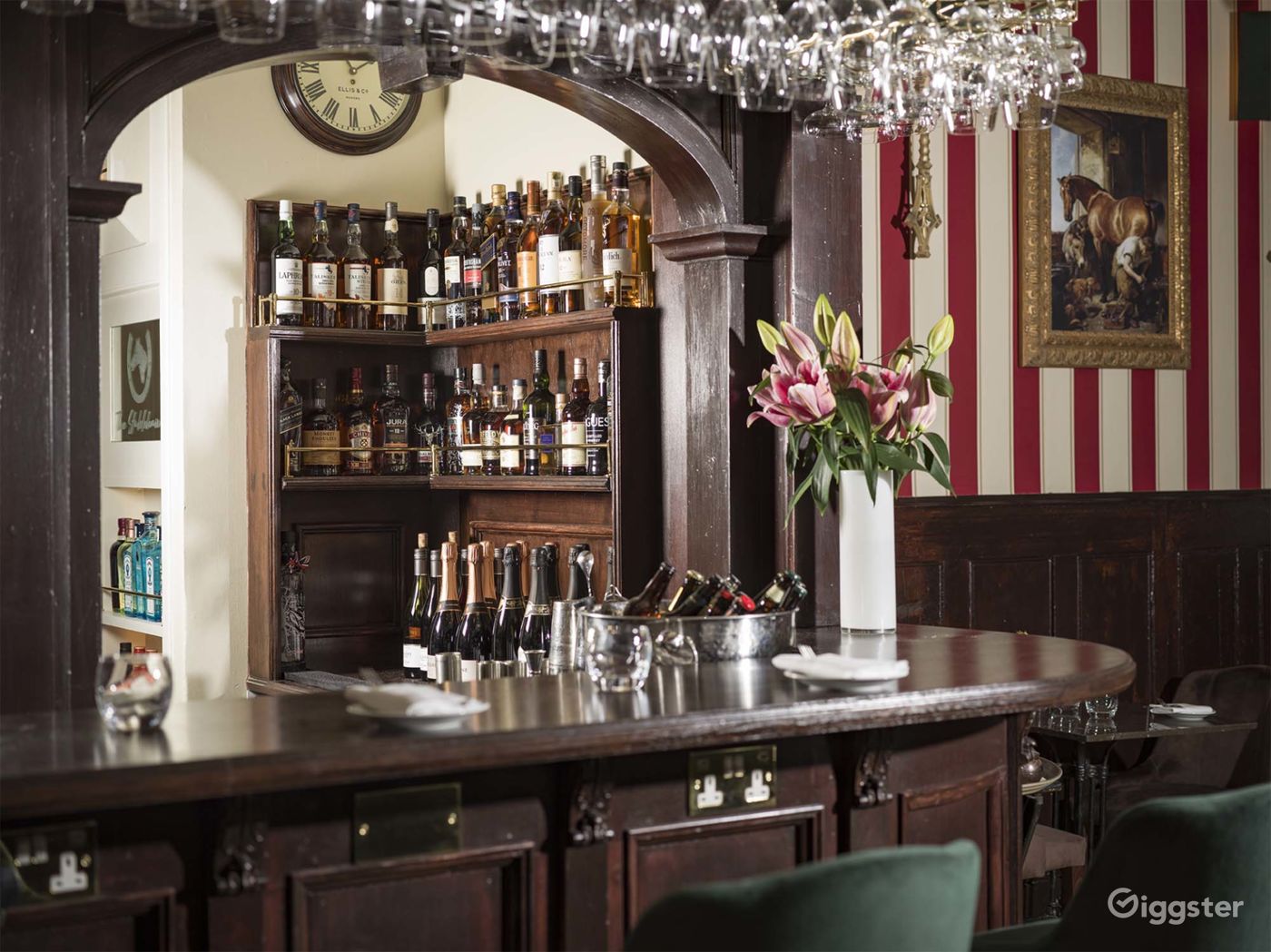 Gastro Pub & Restaurant Central London Rent this location on Giggster