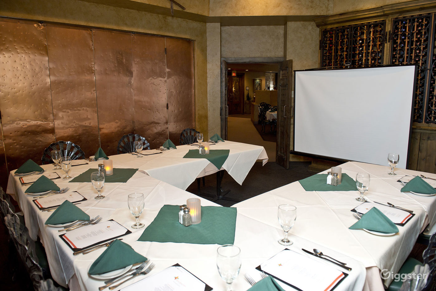 Private Dining Sedona Room Rent this location on Giggster