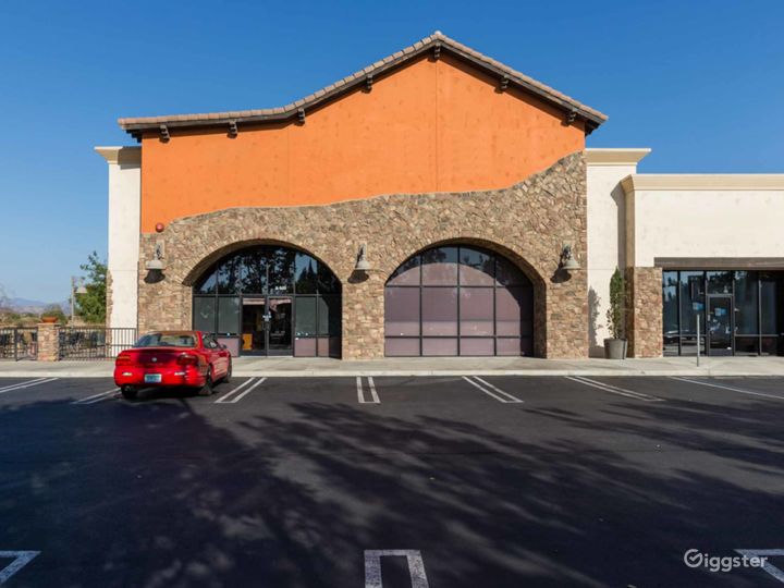 Exciting Shopping Mall in Winchester Rent this location on Giggster