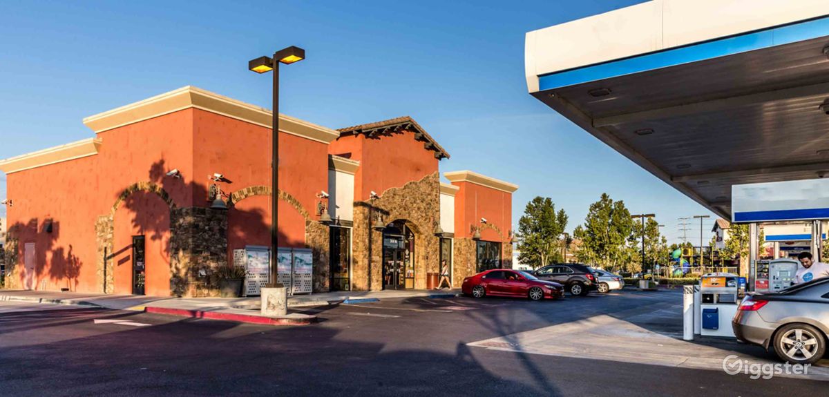 Exciting Shopping Mall in Winchester Rent this location on Giggster