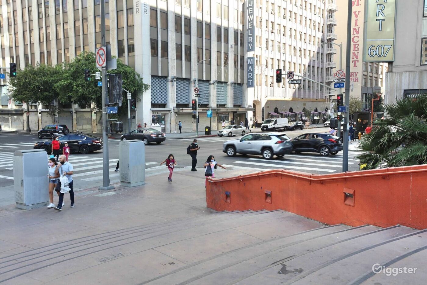 Pershing Square Photo 100