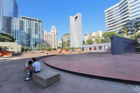Pershing Square Photo 22