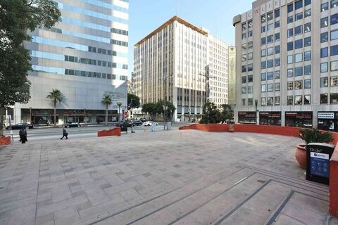 Pershing Square Photo 95