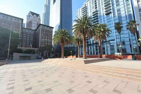 Pershing Square Photo 73