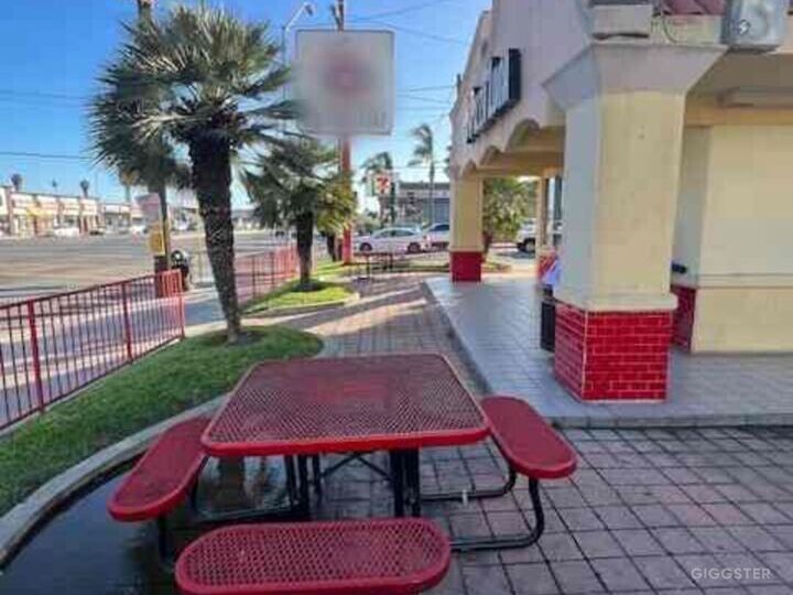 Perfect for Filming Pizza Restaurant in Lennox Rent this location on