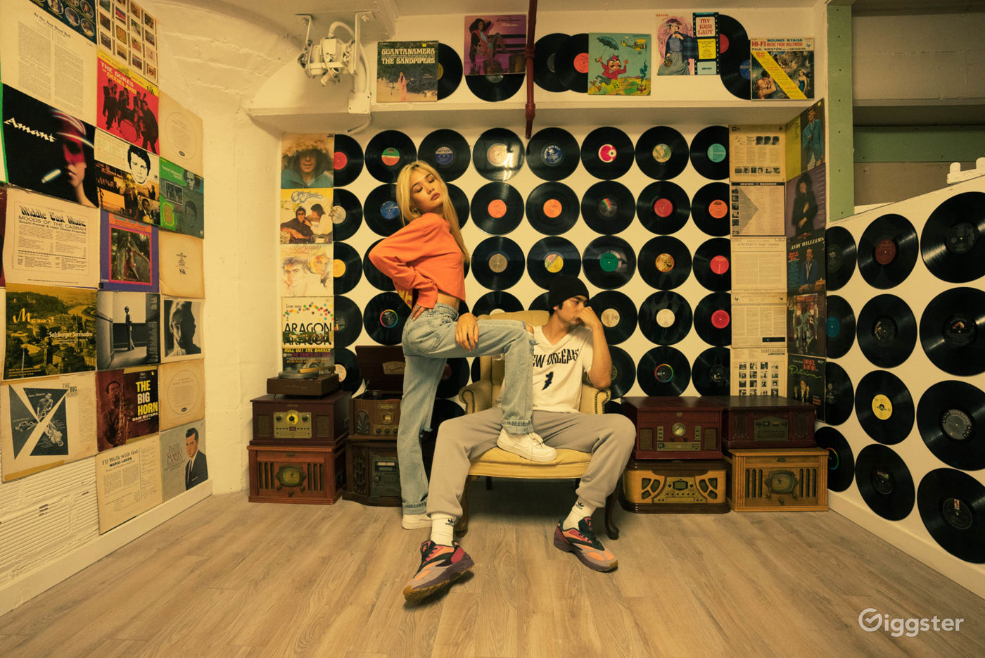 DTLA Multiset Photo/Video Studio Rent this location on Giggster