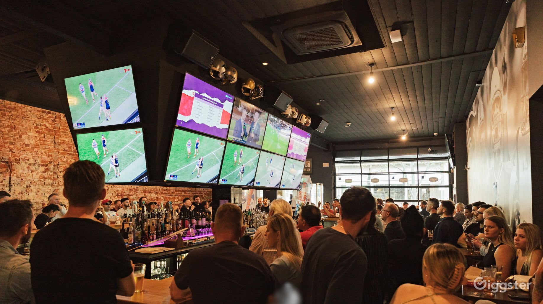 PATRIOTS SPORTS BAR Rent this location on Giggster