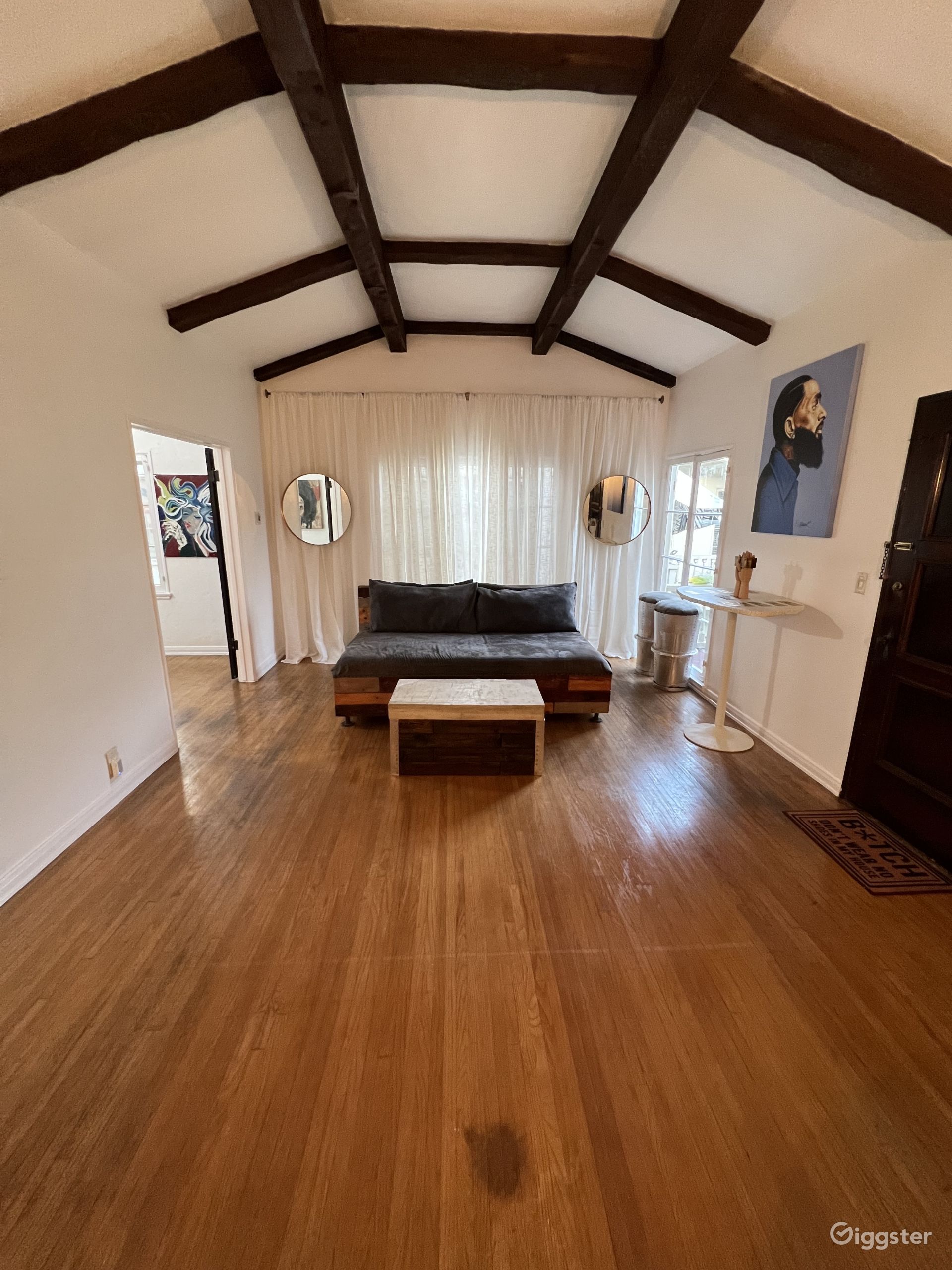 The White House In Leimert Park Rent this location on Giggster