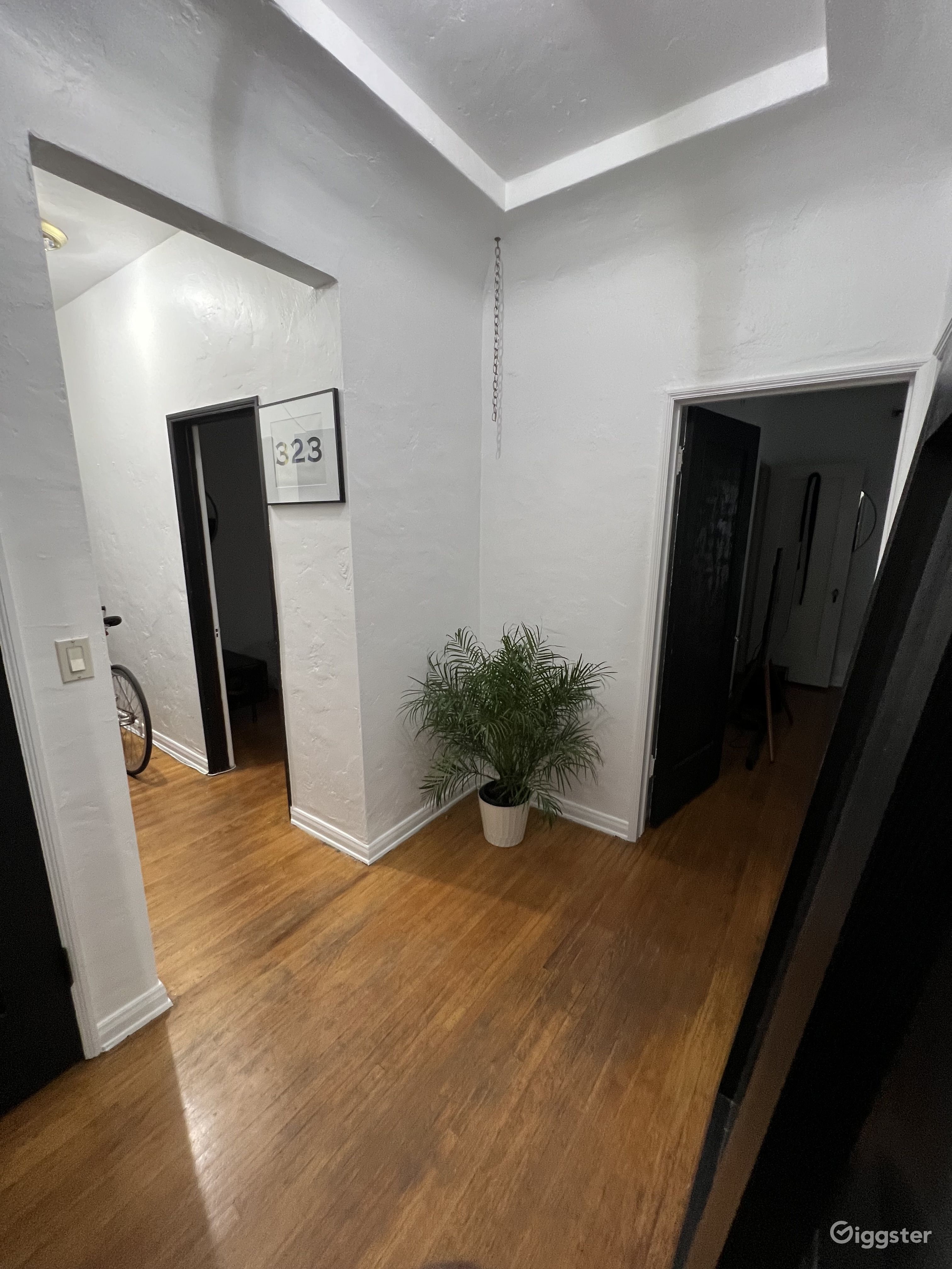 The White House In Leimert Park Rent this location on Giggster