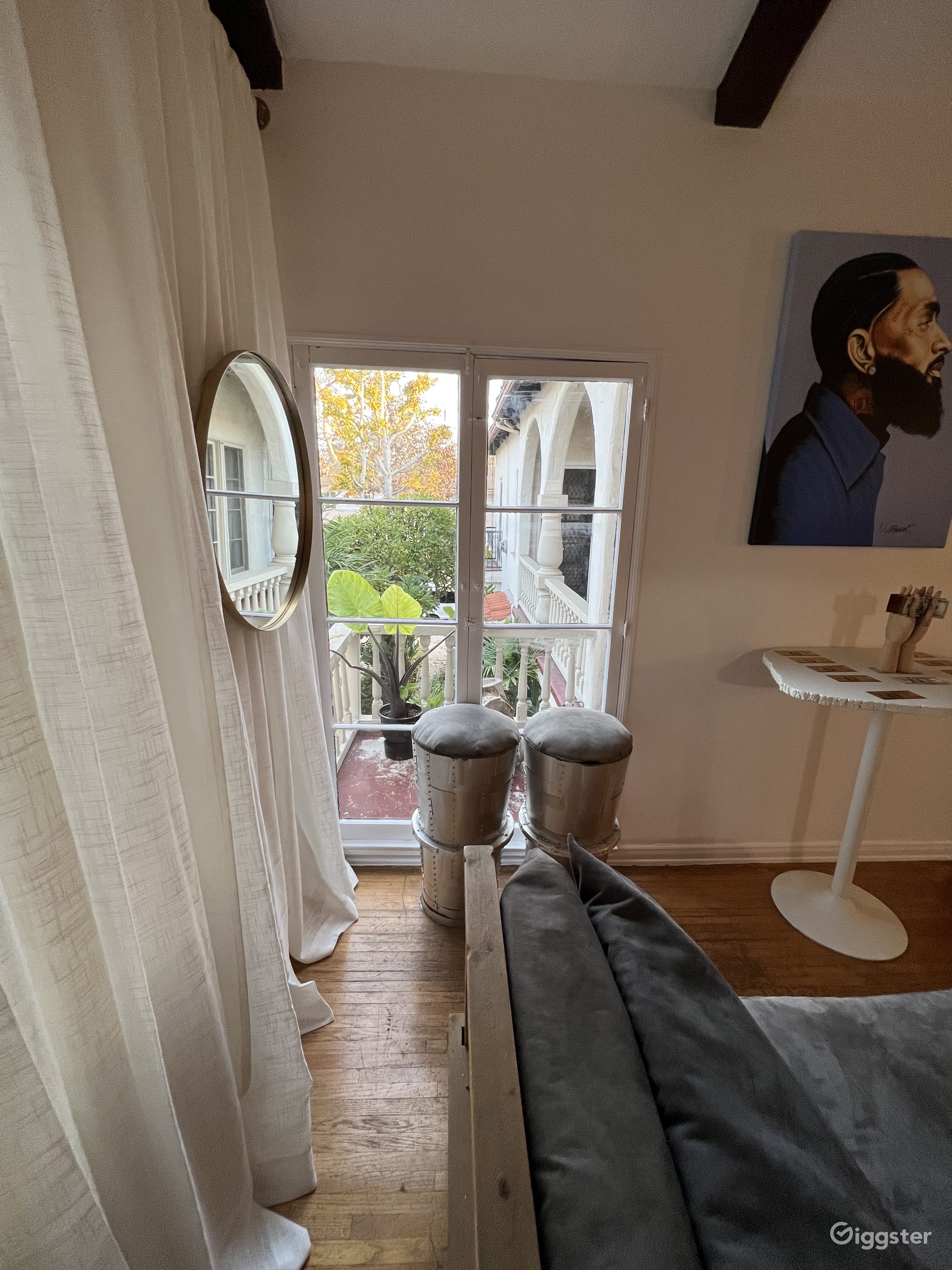 The White House In Leimert Park Rent this location on Giggster