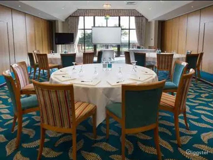 Spacious Conference Suite in Wadhurst Rent this location on Giggster