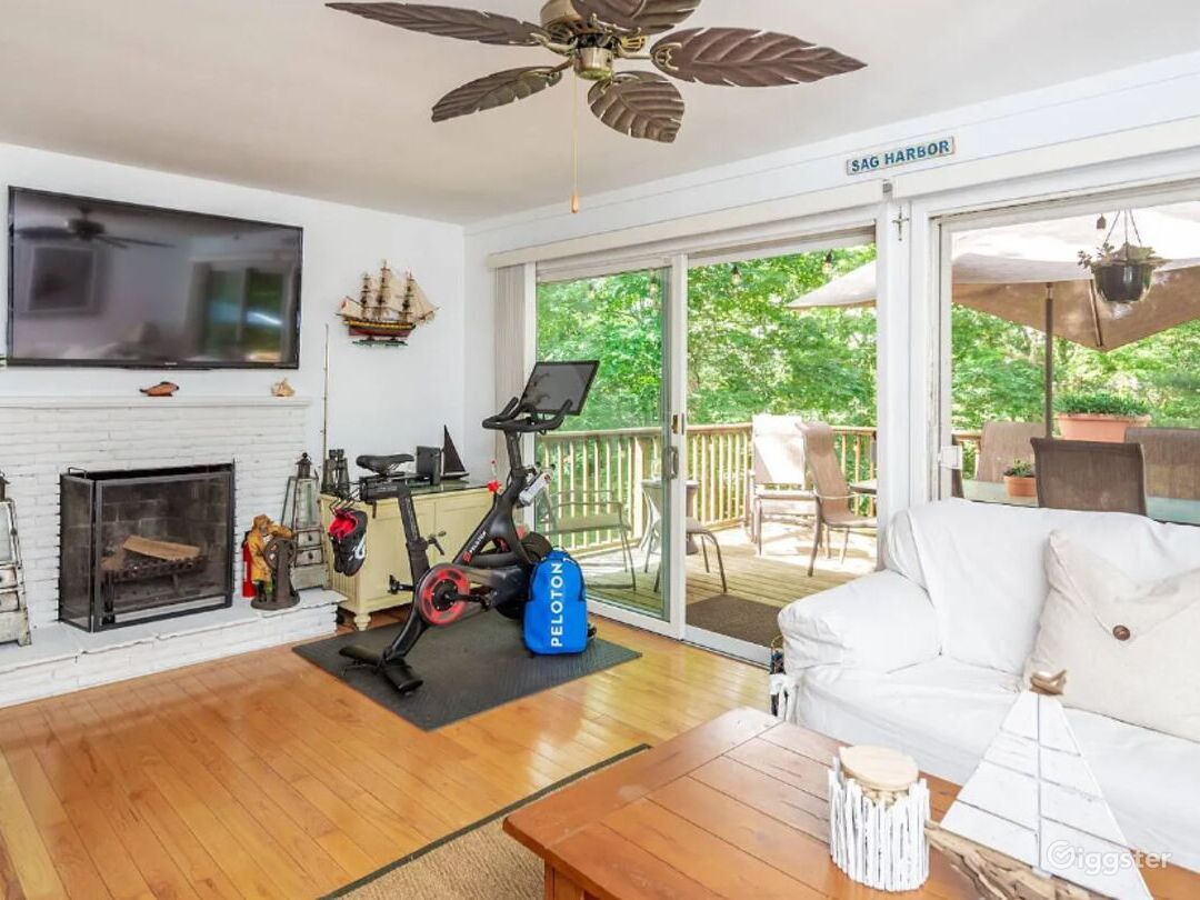 Quaint Sag Harbor Home Photo 4