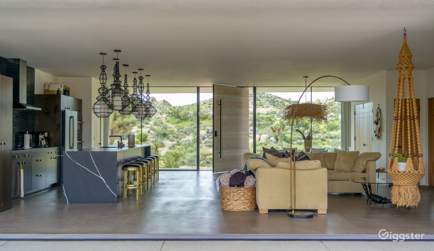All Glass Villa in Joshua Tree Rent this location on Giggster