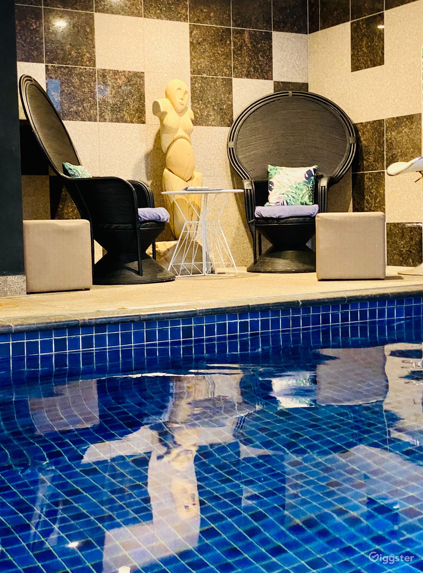 Bathhouse Rent this location on Giggster