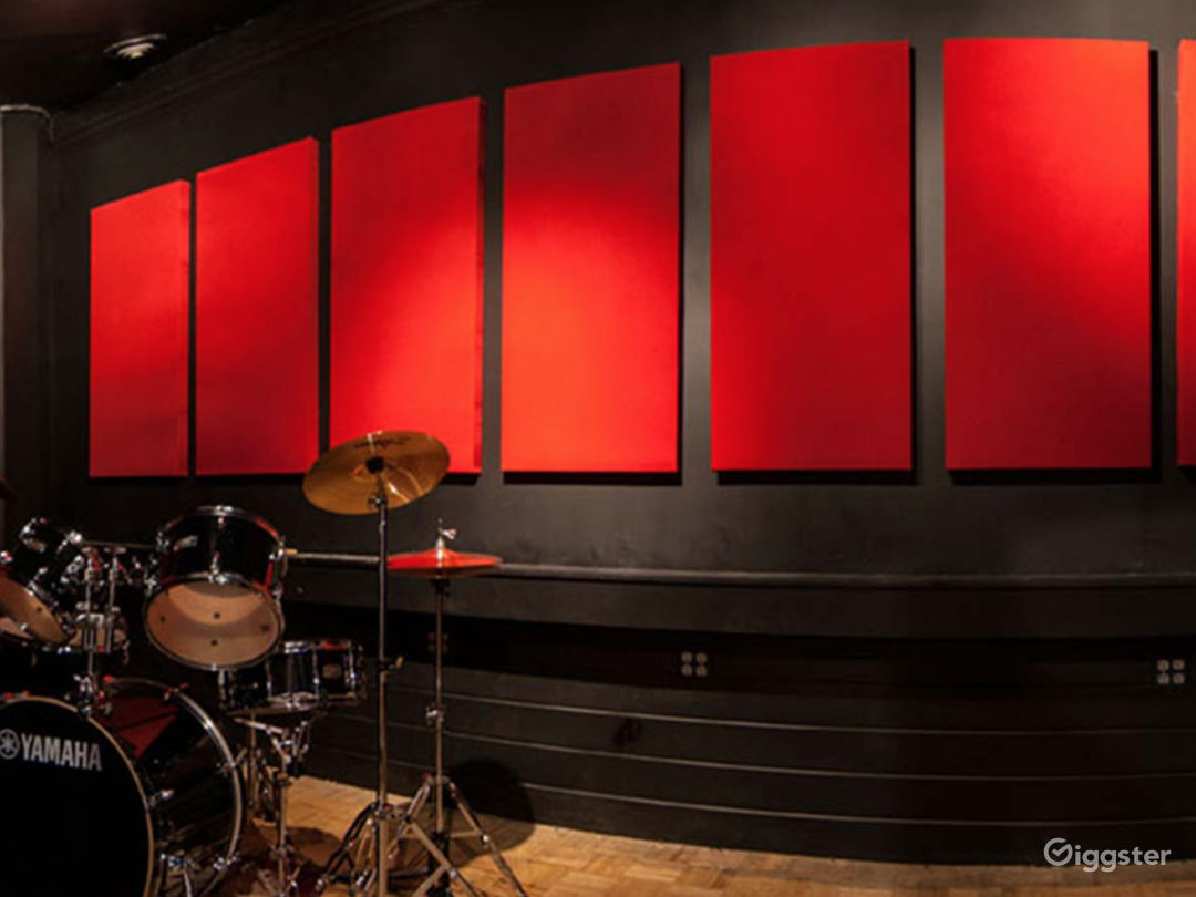 Studio A - Spacious Recording Studio with Awesome Lighting Photo 2