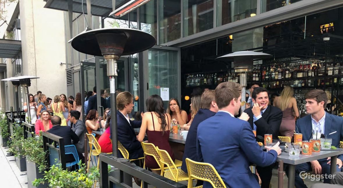 The Walk Up Bar & Patio | Rent this location on Giggster