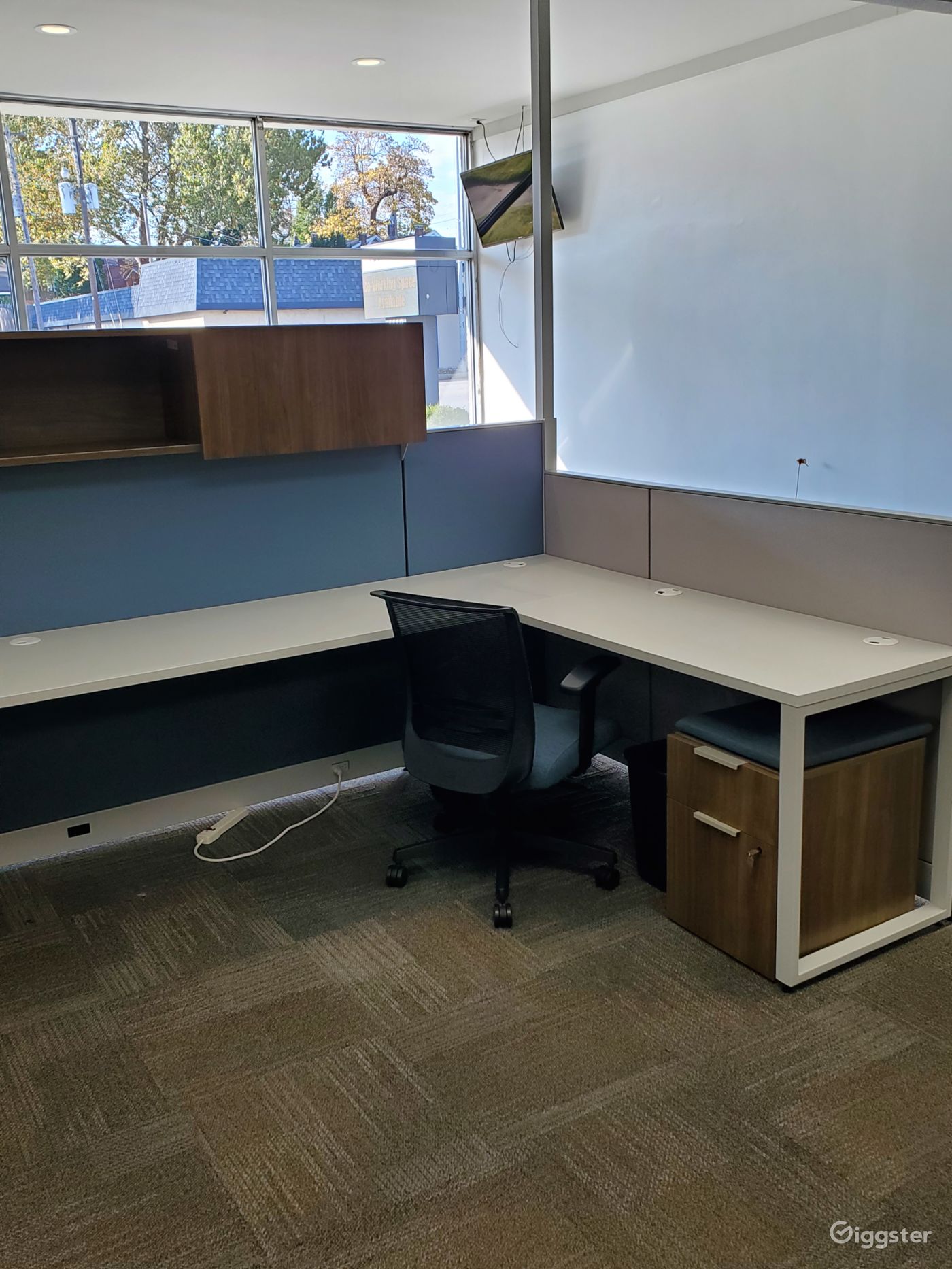 WorkStation Rent this location on Giggster