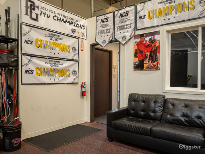 Indoor Baseball Facility (Big Garage Doors!) Rent this location on