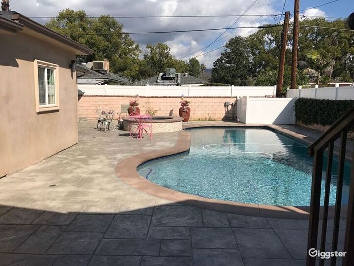 Pool with Spa in Burbank Rent this location on Giggster