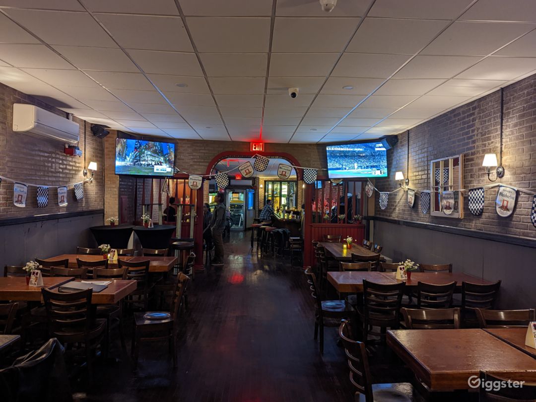 M&#x27;S TAVERN Photo 1