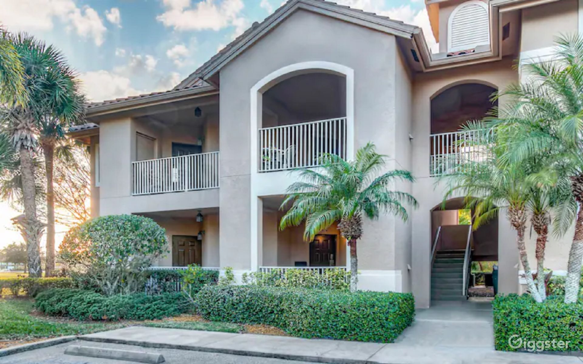 7 Room PGA Village Golf Resort Villa Rent this location on Giggster