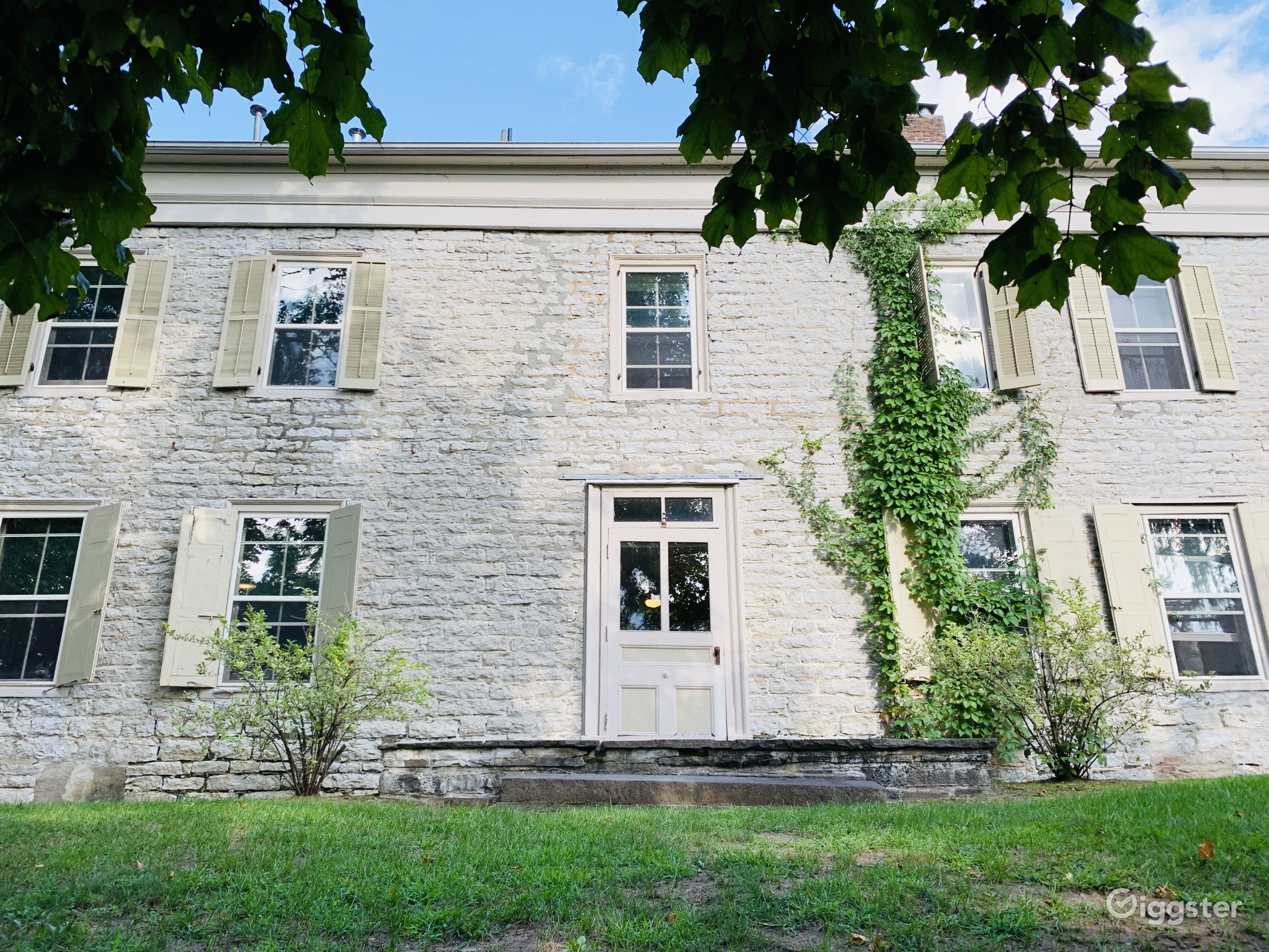 Oliver House Rent this location on Giggster