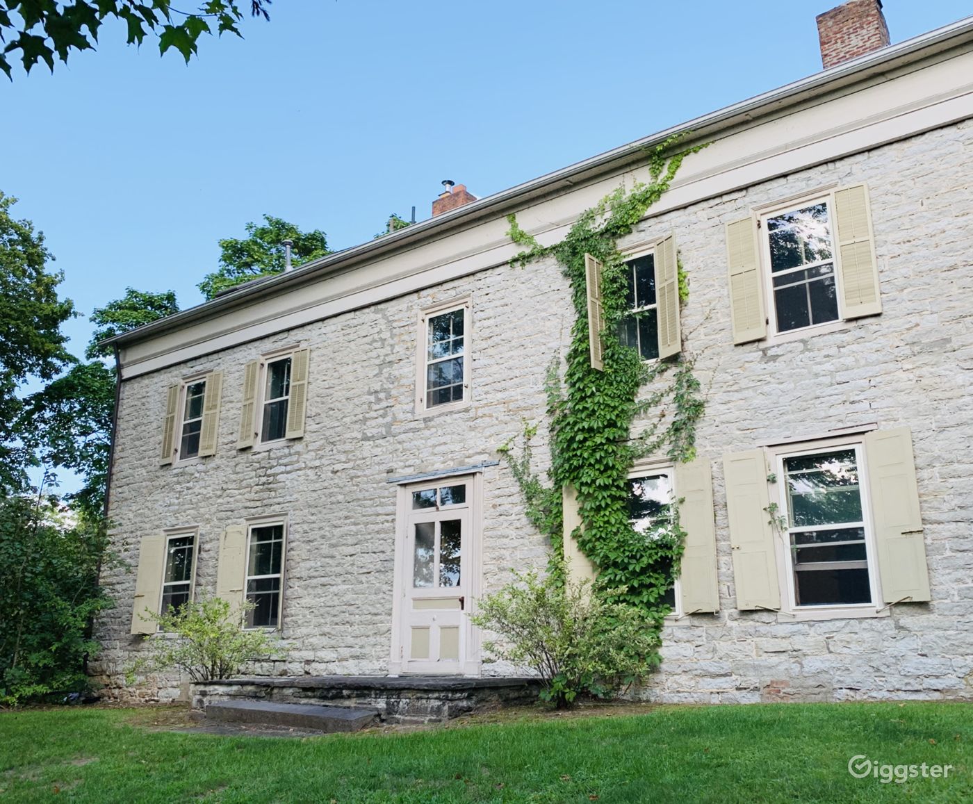 Oliver House Rent this location on Giggster