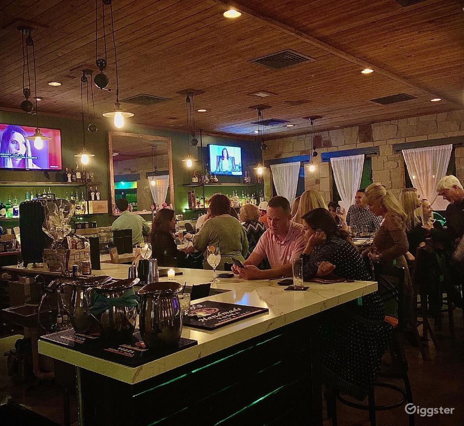 Sophisticated and Classy RestoBar in Austin TX Buyout Rent this