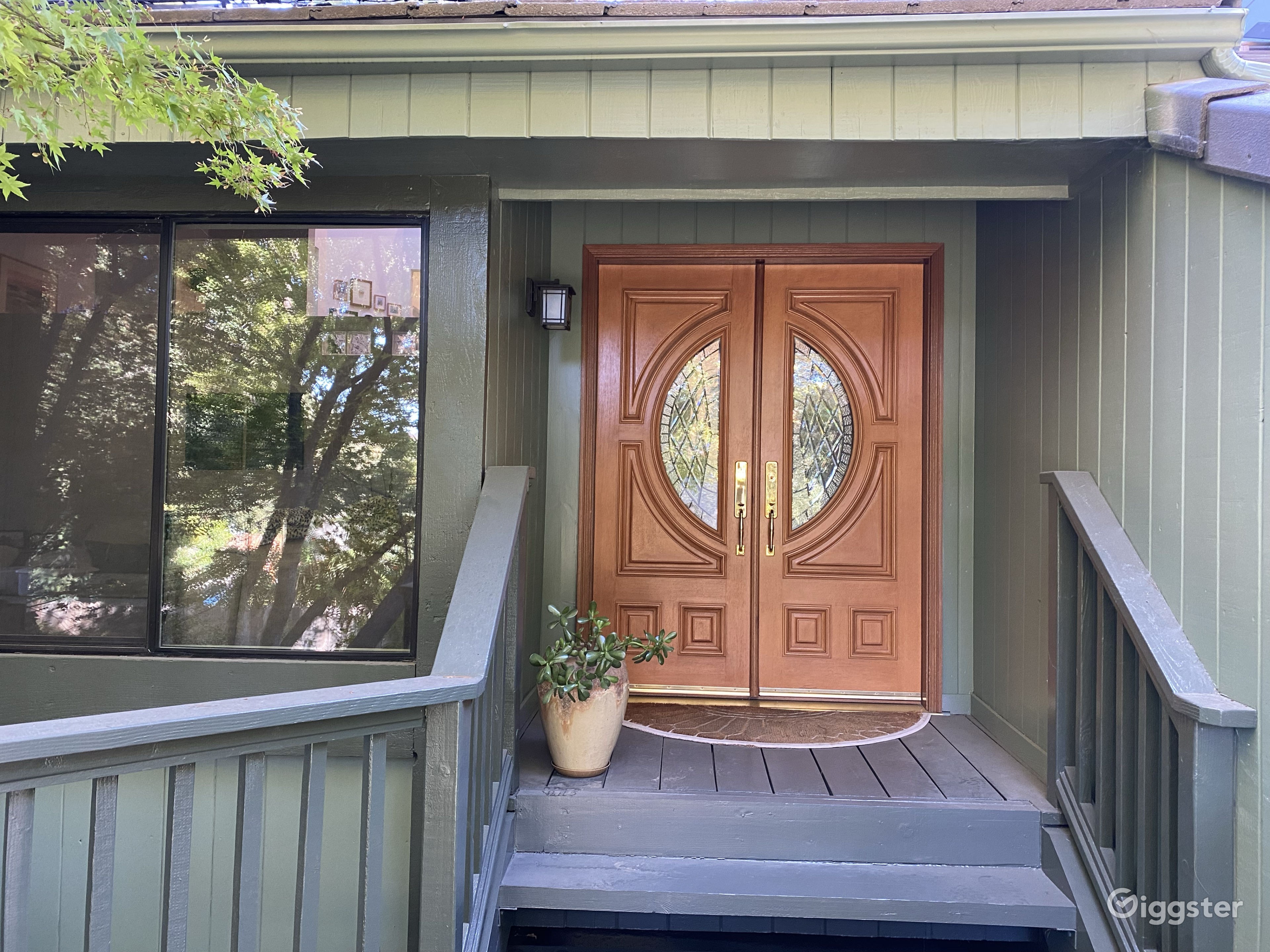 3 Story CuldeSac Stunner Surrounded By Tall Trees Rent this location