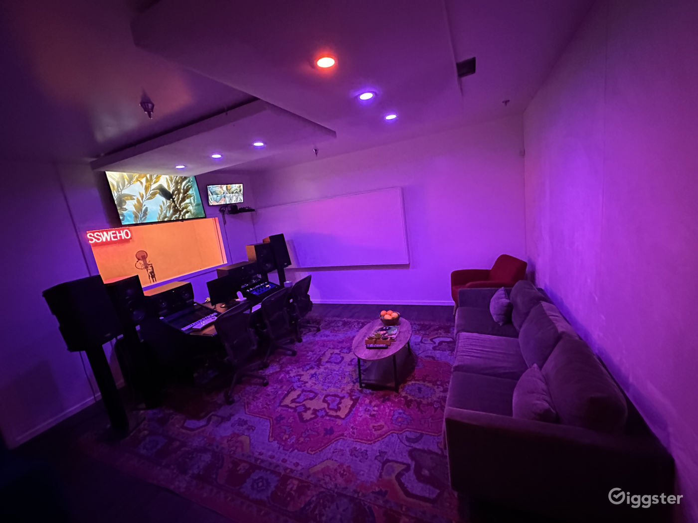 Grammy Winning West Hollywood Studio Rent this location on Giggster