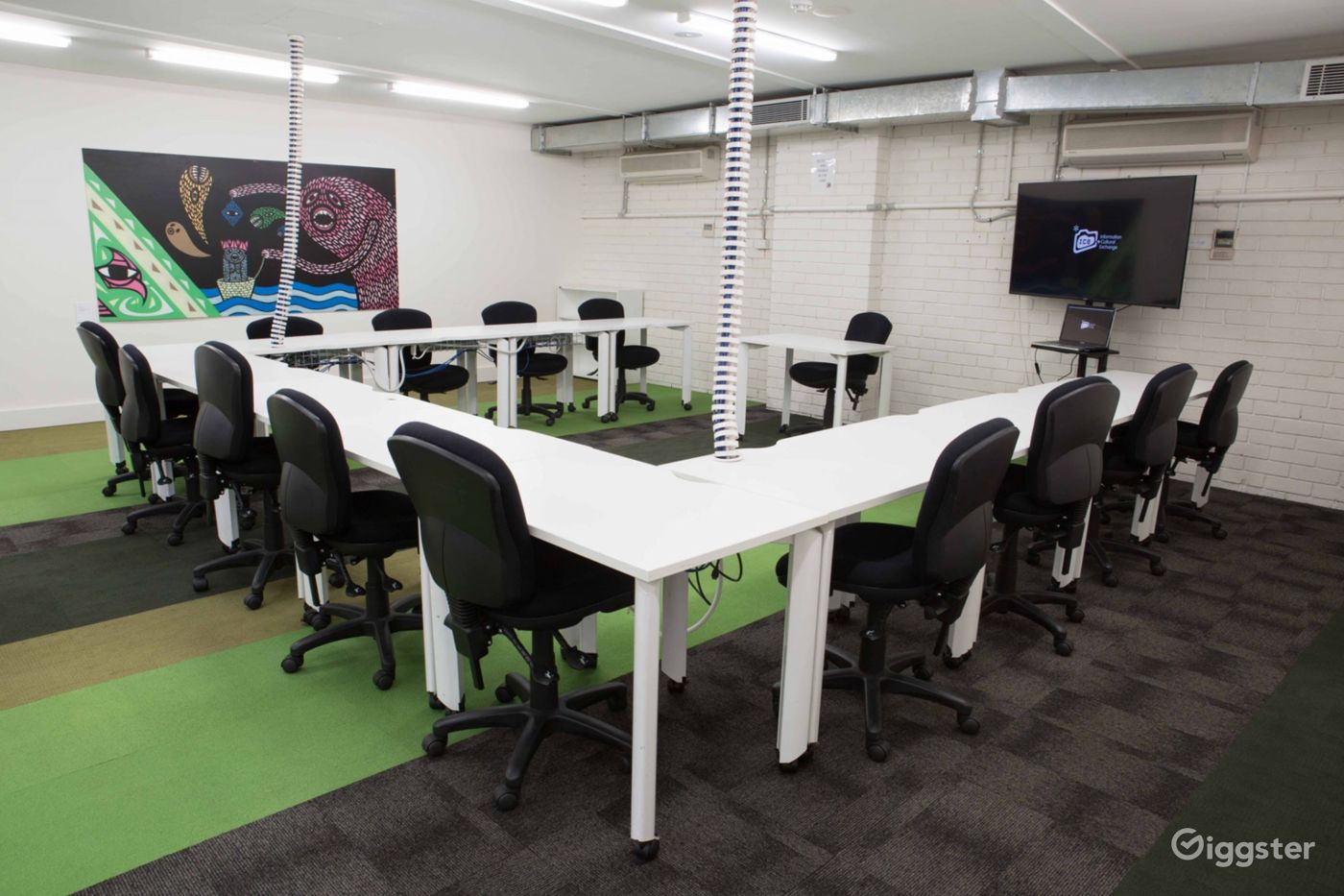 Training Lab for Graphic and Digital Design Rent this location on
