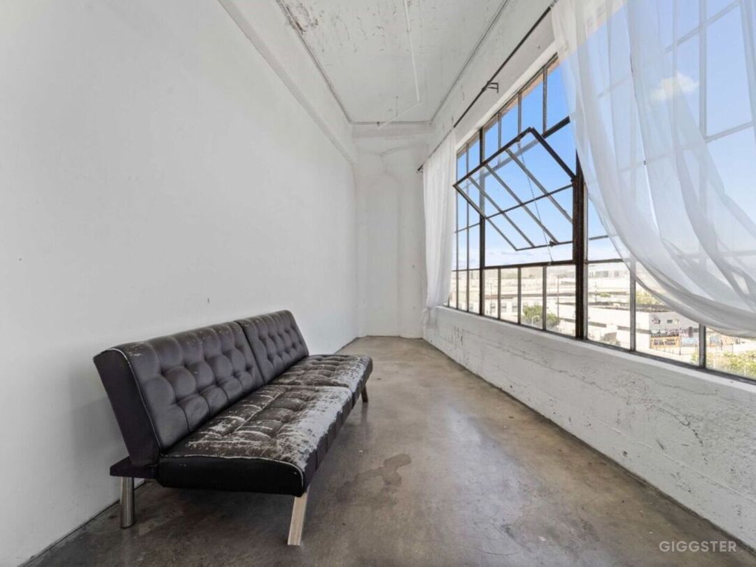  Downtown LA Editorial Photo, Film, & Event Studio 