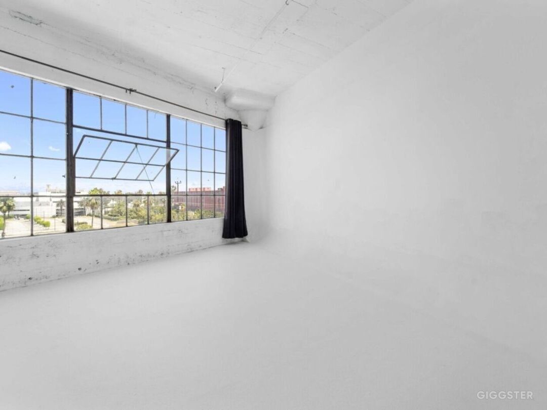  Downtown LA Editorial Photo, Film, & Event Studio 