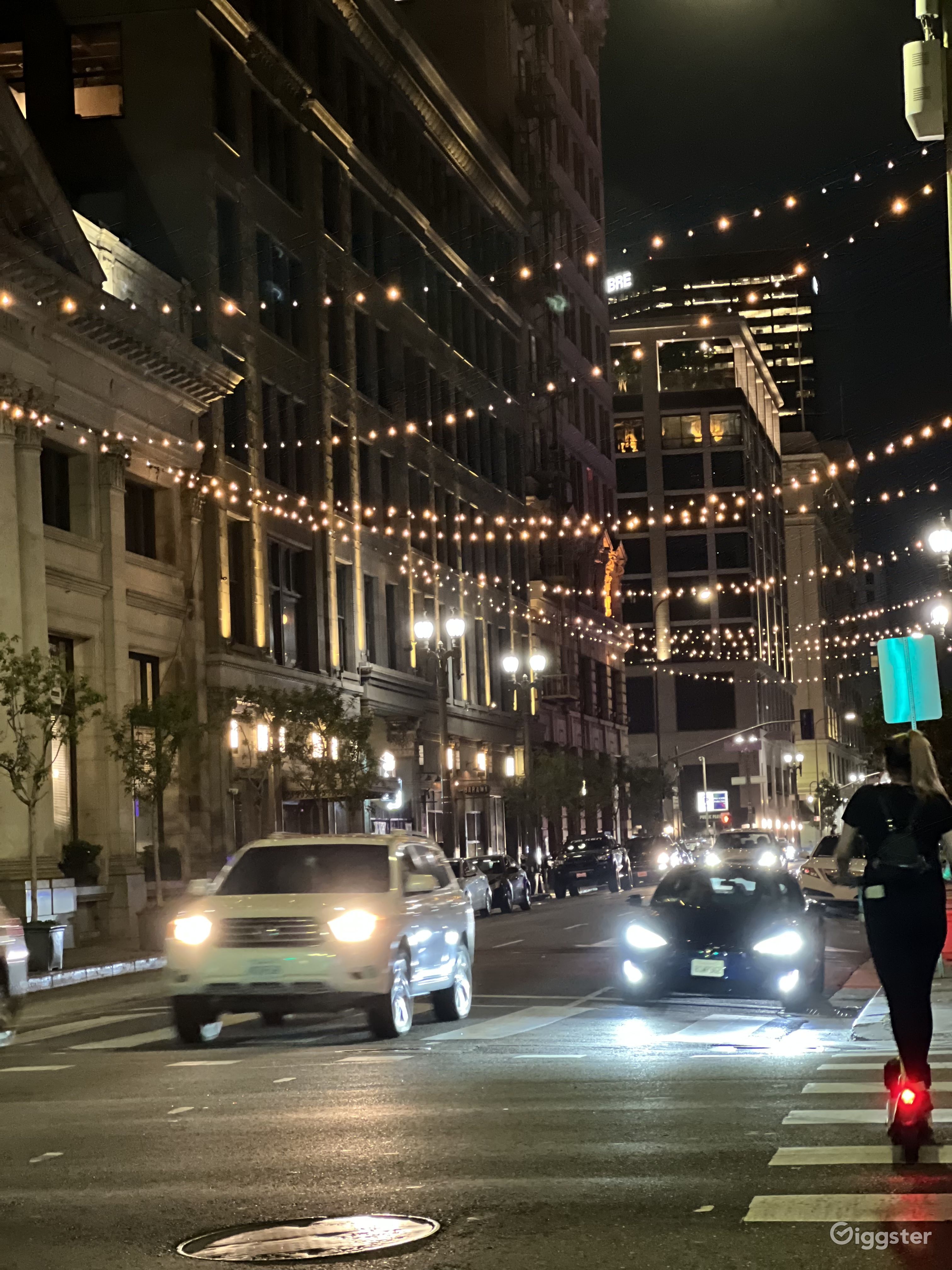 DTLA + Rooftop Pool and Amazing Views Rent this location on Giggster