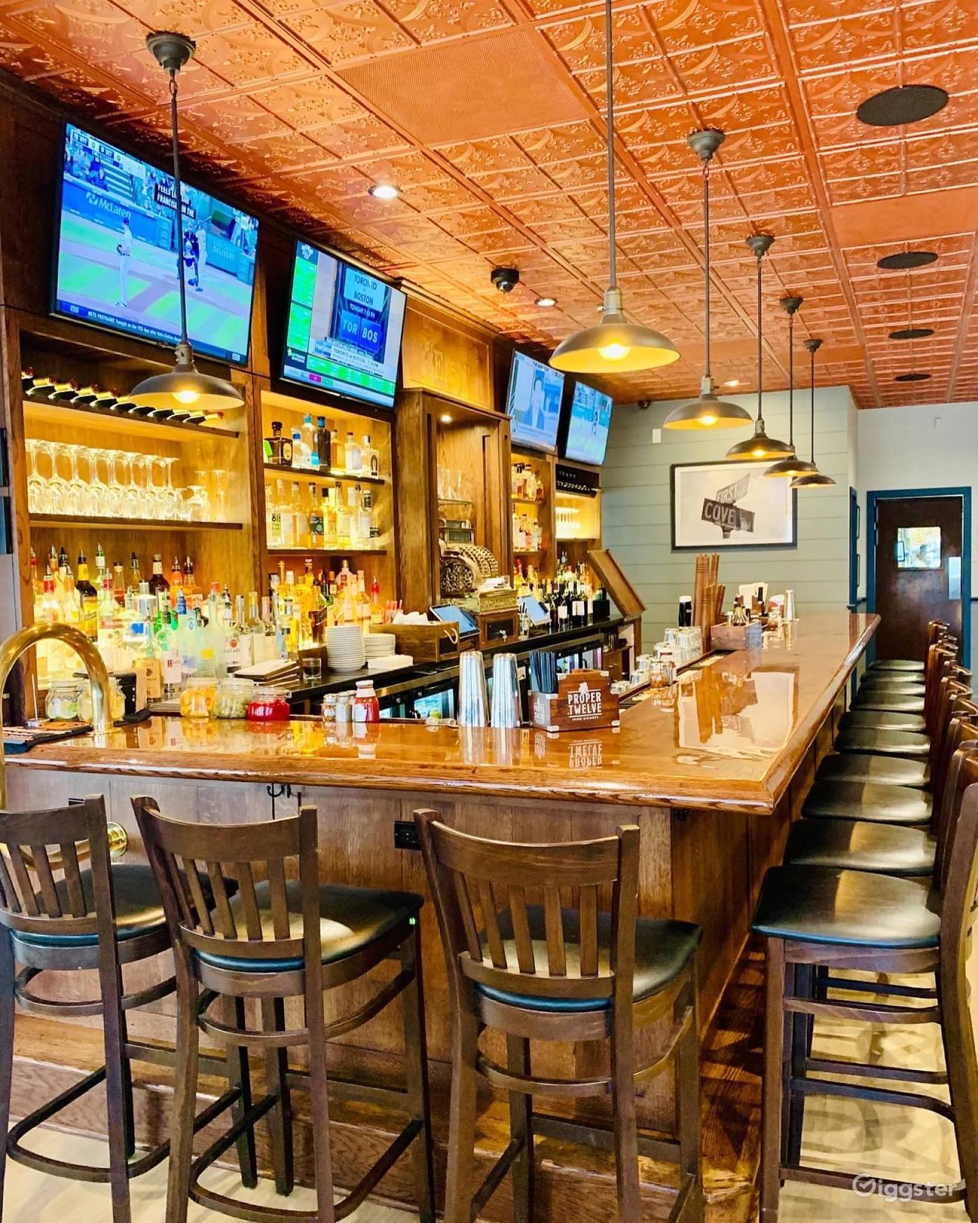 Norwalk's East Family Friendly, Neighborhood Restaurant & Bar Rent