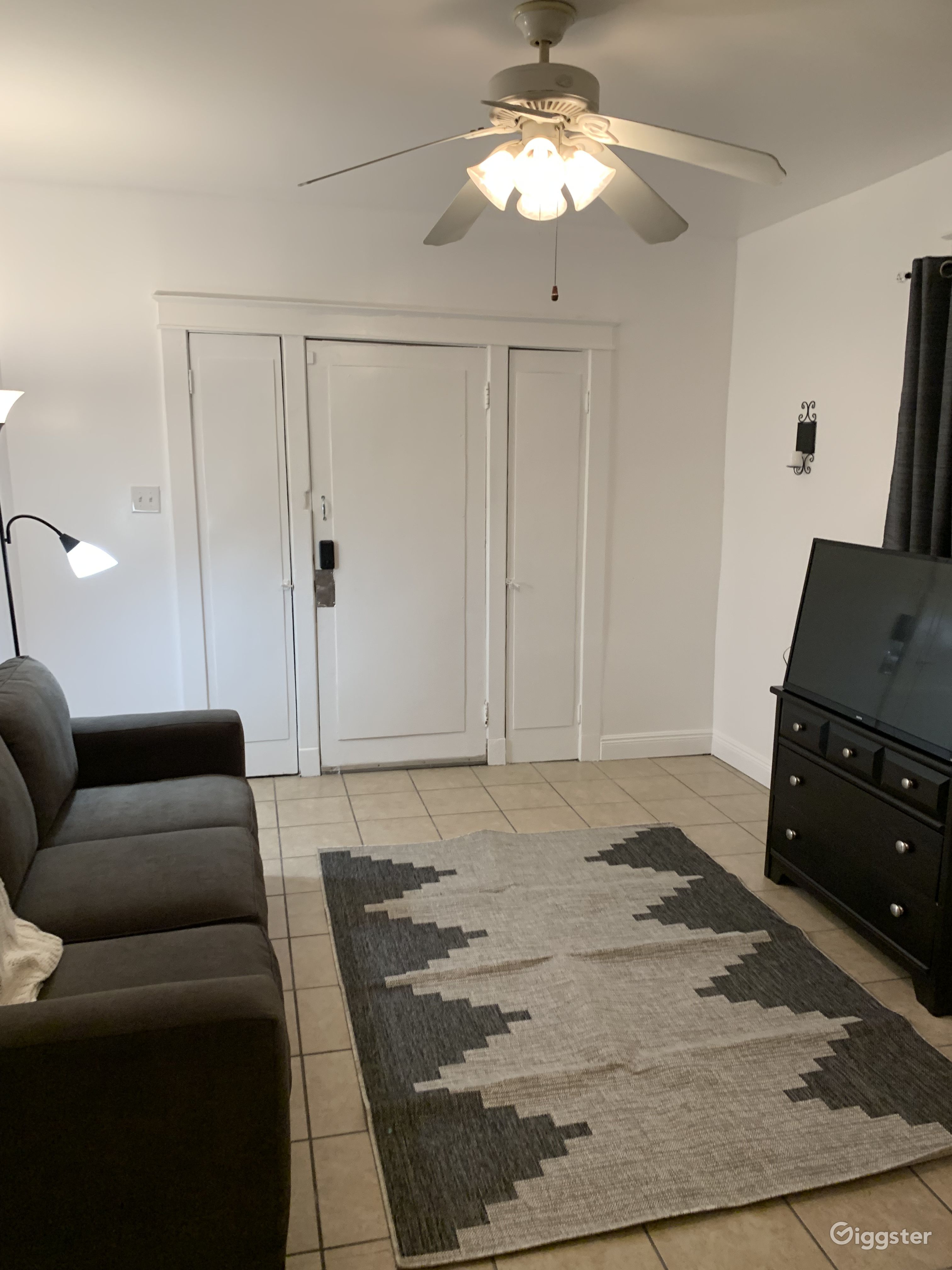 Duplex with New Orleans architecture Rent this location on Giggster