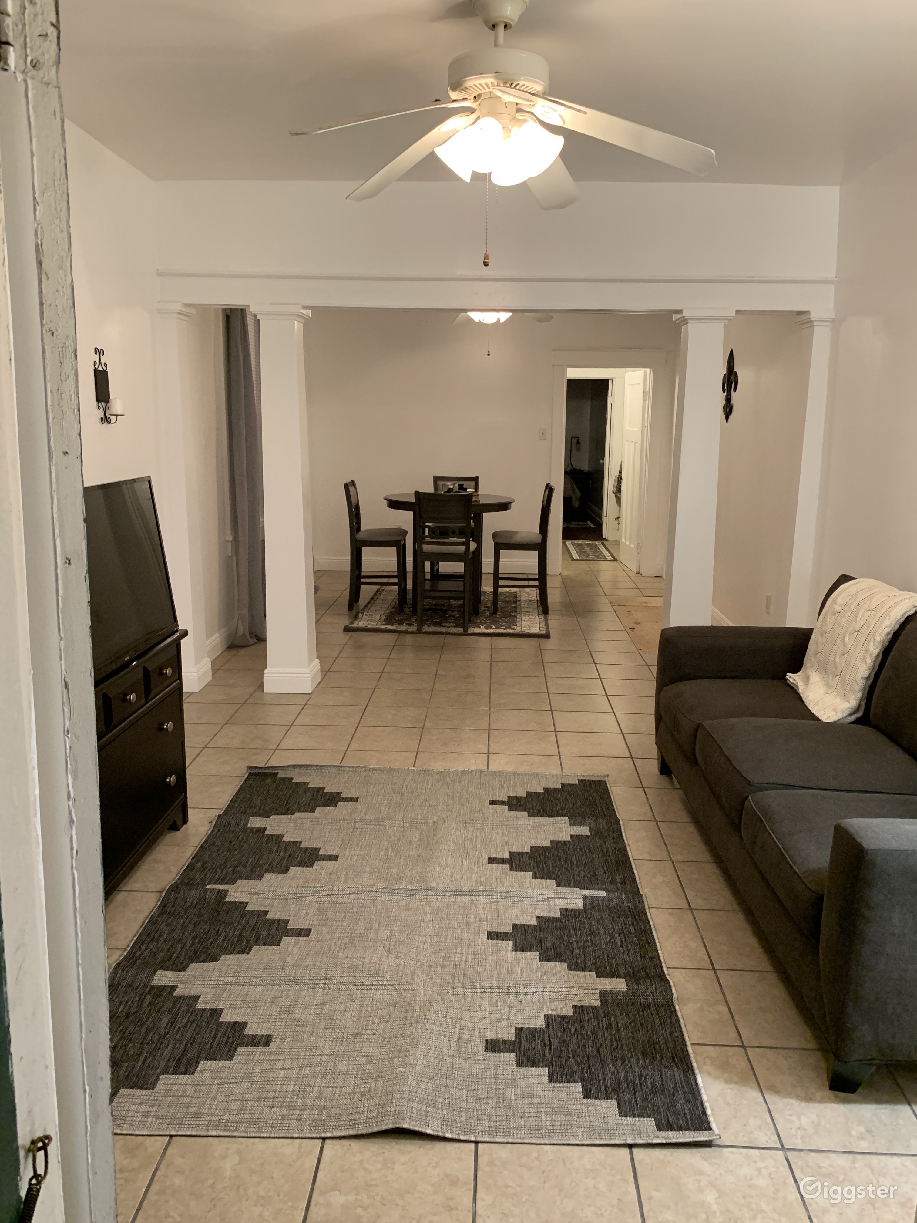 Duplex with New Orleans architecture Rent this location on Giggster