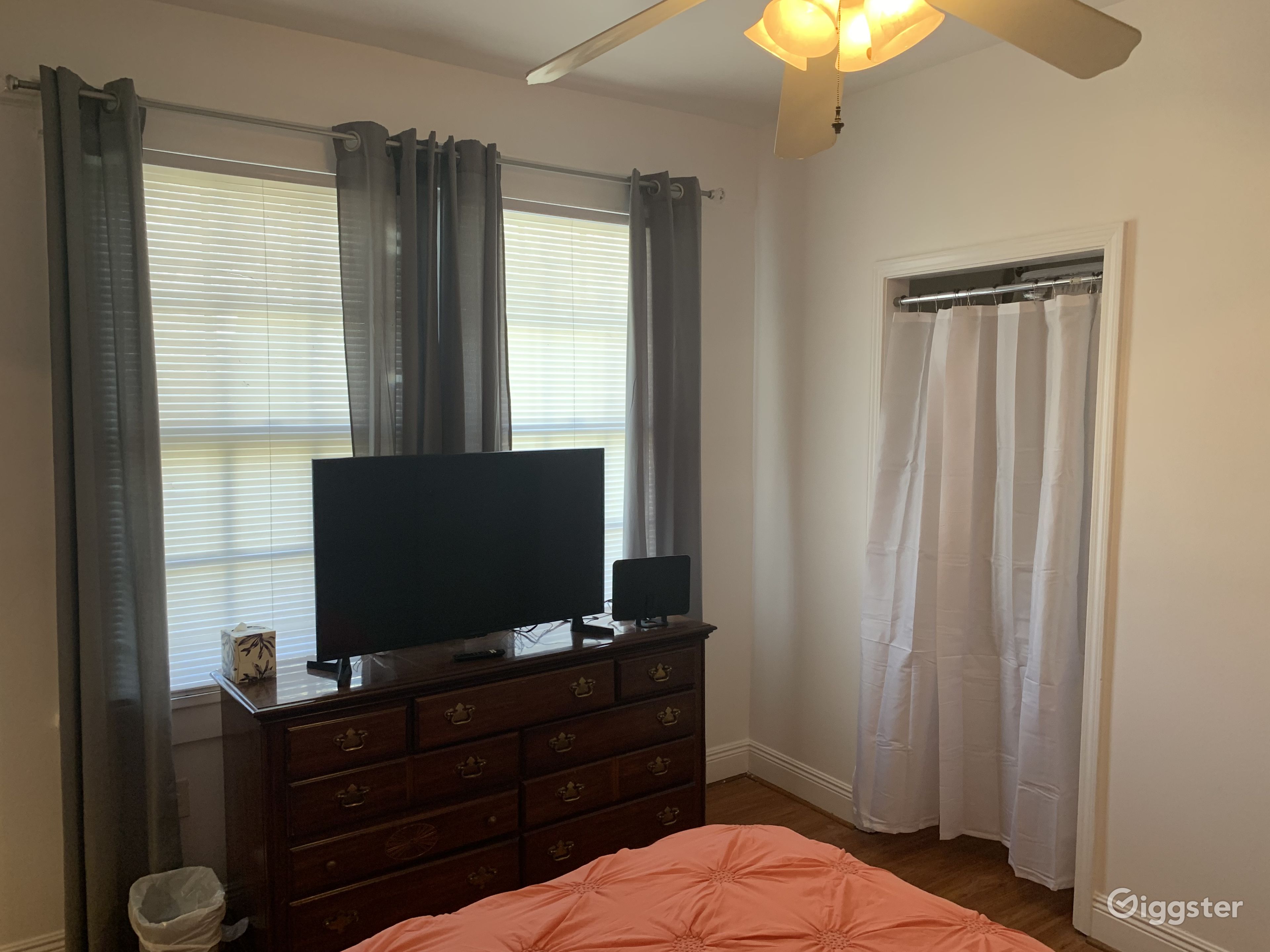 Duplex with New Orleans architecture Rent this location on Giggster