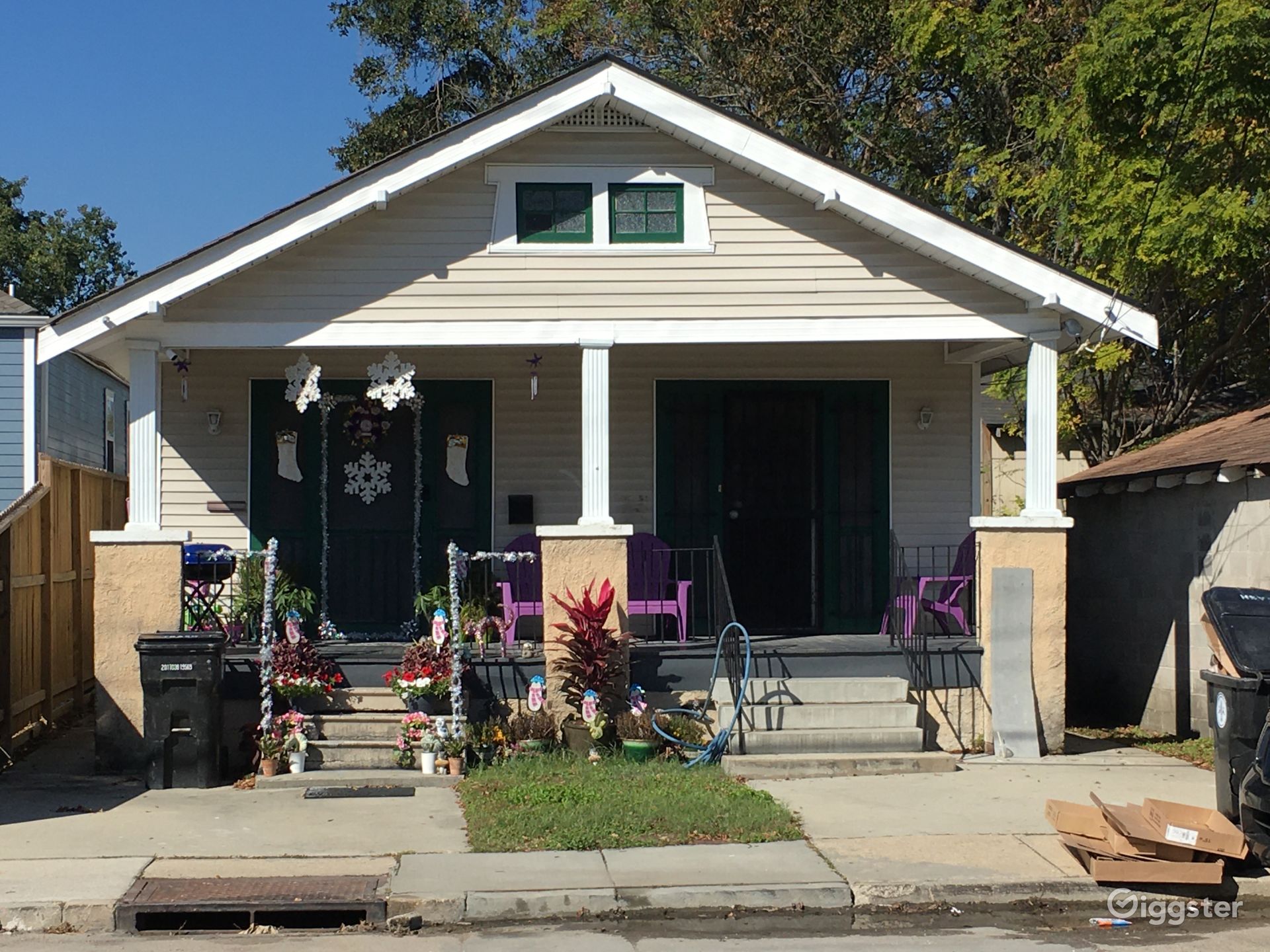 Duplex with New Orleans architecture Rent this location on Giggster