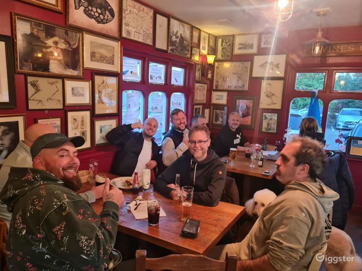 Restaurant Pub with Brewed Real Ales and Fine Food Rent this location