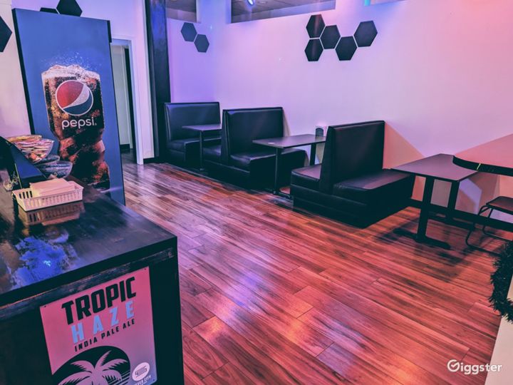 Karaoke Party Room for 12 Guests Rent this location on Giggster