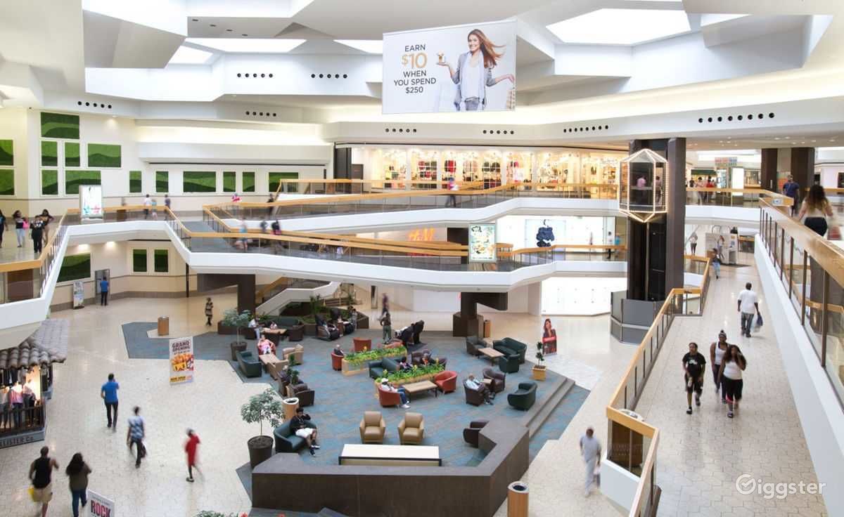 Super Regional Shopping Center Rent this location on Giggster