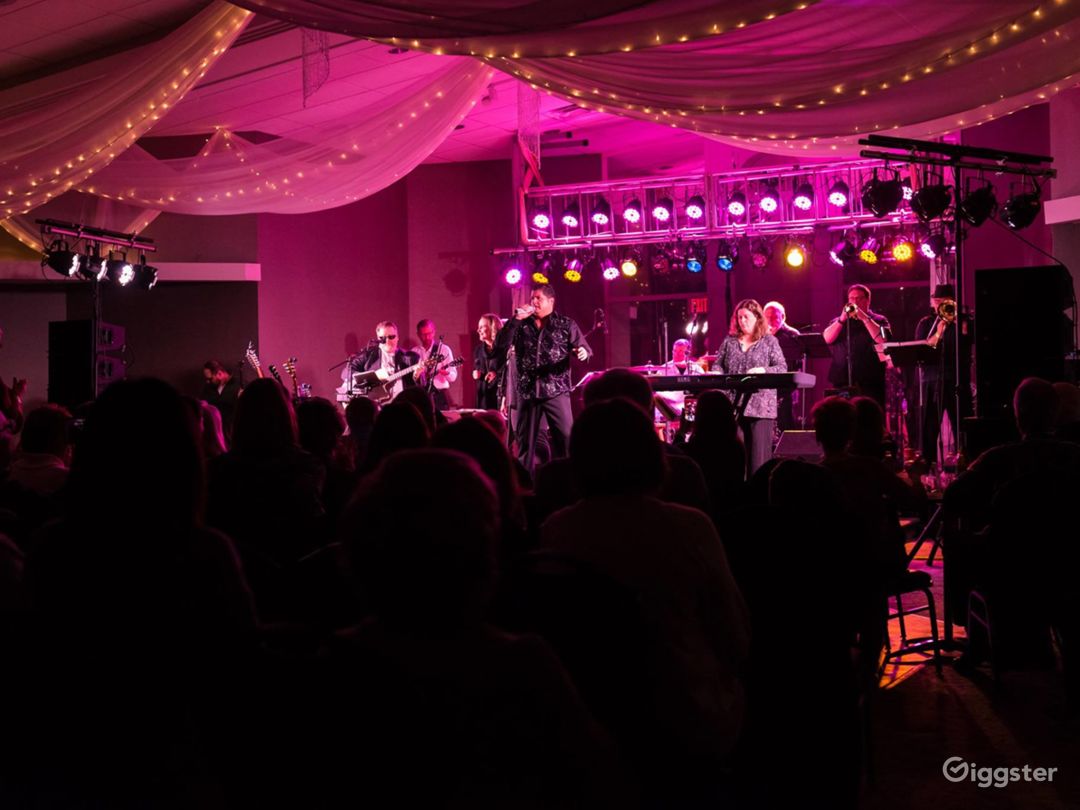 Outstanding Stage &amp; Event Space in Broadview Heights Photo 4