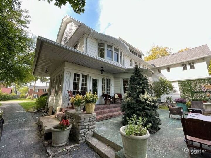 Wickes Mansion Market Rent this location on Giggster